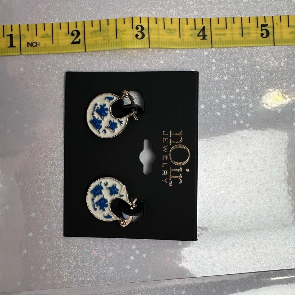 nOir Jewelry | Blue & White Earrings | NWT - Picture 6 of 6